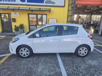 Usata Toyota Yaris Hybrid Business Edition 101 CV (74 kW) 2020 Bianco Berlina