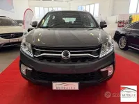 Usata SsangYong Korando Limited 178 CV (130 kW) 2019 Grigio SUV
