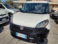Usata Fiat Doblò Lounge 95 CV (69 kW) 2018 Bianco Monovolume