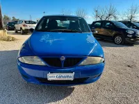 Usata Lancia Ypsilon 60 CV (44 kW) 2002 Bluazzurro Utilitaria