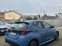 Usata Toyota Yaris Hybrid 92 CV (67 kW) 2022 Blu Berlina