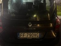 Usata Renault Modus 105 CV (77 kW) 2010 Nero Monovolume