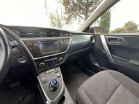 Usata Toyota Auris Hybrid Active 99 CV (72 kW) 2013 Bianco Berlina