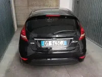 Usata Ford Fiesta 90 CV (66 kW) 2009 Nero Berlina