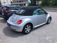 Usata VW New Beetle 105 CV (77 kW) 2007 Argento Utilitaria