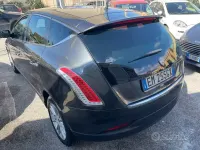 Usata Lancia Delta Silver 120 CV (88 kW) 2011 Grigio Utilitaria