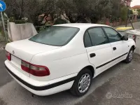 Usata Toyota Carina E 133 CV (97 kW) 1994 Bianco Berlina