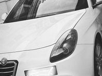 Usata Alfa Romeo Giulietta Distinctive 170 CV (125 kW) 2011 Bianco Utilitaria