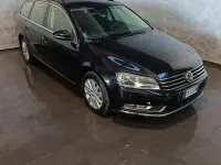 Usata VW Passat Comfortline 105 CV (77 kW) 2013 Blu Station wagon