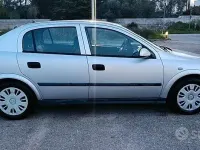 Usata Opel Astra Club 75 CV (55 kW) 2002 Grigio Berlina