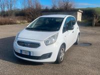 Usata Kia Venga 89 CV (65 kW) 2011 Bianco Utilitaria