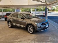 Usata VW T-Roc Advance 150 CV (110 kW) 2018 Grigio SUV