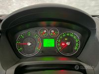 Usata Ford Fiesta Titanium 67 CV (49 kW) 2007 Nero Utilitaria