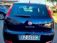Usata Fiat Punto Lounge 75 CV (55 kW) 2015 Nero Utilitaria