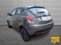 Usata Lancia Ypsilon Gold 69 CV (50 kW) 2024 Grigio Utilitaria