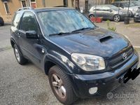 Usata Toyota RAV4 116 CV (85 kW) 2005 Nero SUV