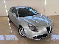 Usata Alfa Romeo Giulietta 120 CV (88 kW) 2019 Grigio Utilitaria