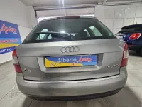 Usata Audi A4 131 CV (96 kW) 2004 Argento Berlina