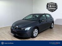 Usata VW Golf VIII Life 116 CV (85 kW) 2023 Grigio urano Utilitaria