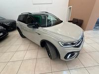 Usata VW T-Roc R-line 150 CV (110 kW) 2024 Grigio SUV