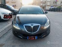 Begagnad Lancia Delta 120 HK (88 kW) 2010 Grå Halvkombi