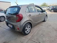 Usata Kia Picanto 65 CV (47 kW) 2019 Grigio Utilitaria