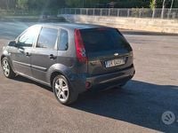 Begagnad Ford Fiesta 67 HK (49 kW) 2008 Grå Halvkombi