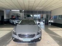 Usata Volvo V40 190 CV (139 kW) 2014 Grigio Berlina