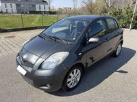 Usata Toyota Yaris Sol 90 CV (66 kW) 2009 Grigio Utilitaria
