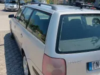 Usata VW Passat 110 CV (80 kW) 2004 Grigio Station wagon