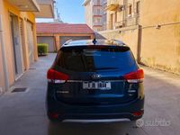 Usata Kia Carens 116 CV (85 kW) 2017 Blu Monovolume