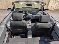 Usata VW New Beetle 101 CV (74 kW) 2005 Grigio Utilitaria