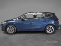 Usata BMW 223 Active Tourer 204 CV (150 kW) 2022 Blu / metallizzato Monovolume