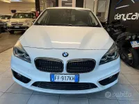 Usata BMW 218 Active Tourer Sport Line 150 CV (110 kW) 2016 Bianco Monovolume