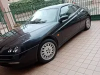 Begagnad Alfa Romeo GTV 130 HK (95 kW) 1996 Svart Sportkupé
