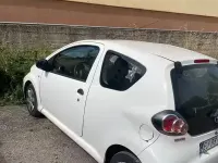Usata Toyota Aygo 68 CV (50 kW) 2011 Bianco Utilitaria