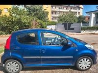 Usata Peugeot 107 68 CV (50 kW) 2007 Blu Utilitaria