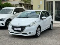 Usata Peugeot 208 Business-Line 68 CV (50 kW) 2012 Bianco Utilitaria