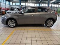 Usata Alfa Romeo Giulietta Super 120 CV (88 kW) 2016 Grigio stromboli Utilitaria