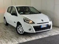 Usata Renault Clio II Luxe 75 CV (55 kW) 2010 Bianco Berlina