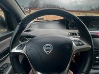 Usata Lancia Ypsilon 69 CV (50 kW) 2015 Bianco Utilitaria