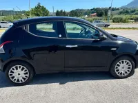 Usata Lancia Ypsilon Silver 69 CV (50 kW) 2012 Nero Utilitaria