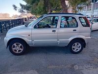 Usata Daihatsu Terios 86 CV (63 kW) 2003 Grigio SUV