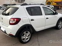 Usata Dacia Sandero Prestige 90 CV (66 kW) 2014 Bianco Berlina