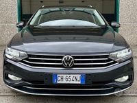 Usata VW Passat Executive 200 CV (147 kW) 2021 Grigio Station wagon