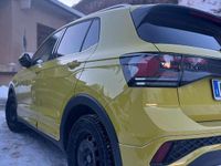 Usata VW T-Cross R-line 116 CV (85 kW) 2024 Giallo SUV
