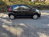 Usata Peugeot 107 68 CV (50 kW) 2008 Nero Utilitaria