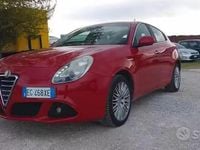 Usata Alfa Romeo Giulietta Exclusive 169 CV (124 kW) 2011 Rosso Utilitaria