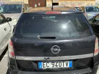 Usata Opel Astra Enjoy 116 CV (85 kW) 2010 Nero Station wagon