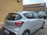 Usata Hyundai i10 Style 66 CV (48 kW) 2017 Grigio Utilitaria